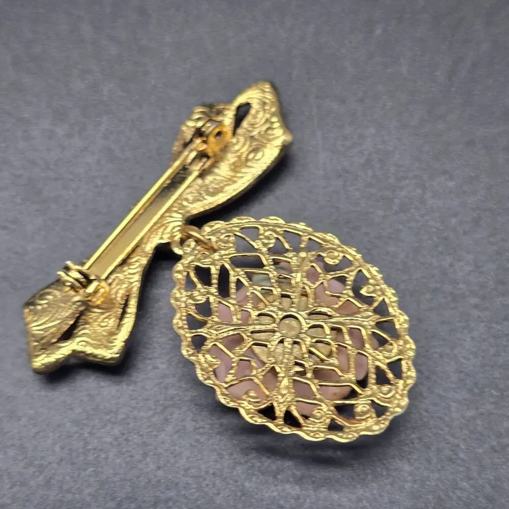 1928 Brand Rose Flower Brooch Gold Tone Bow Faux Pearl Vintage Jewelry - Picture 5 of 6